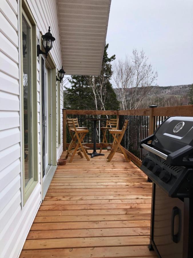 Chalets Les Chanterelles De Forillon L'Anse-au-Griffon Exterior foto