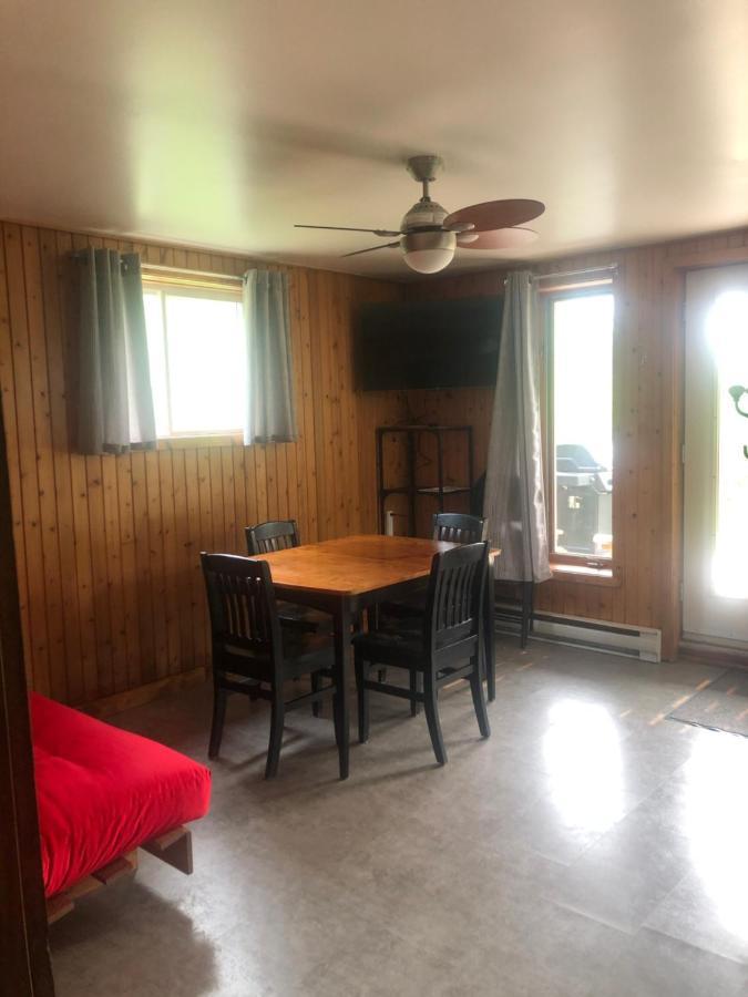 Chalets Les Chanterelles De Forillon L'Anse-au-Griffon Exterior foto