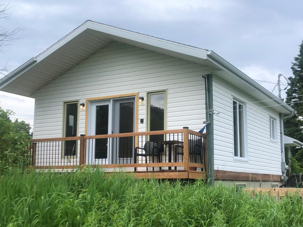 Chalets Les Chanterelles De Forillon L'Anse-au-Griffon Exterior foto