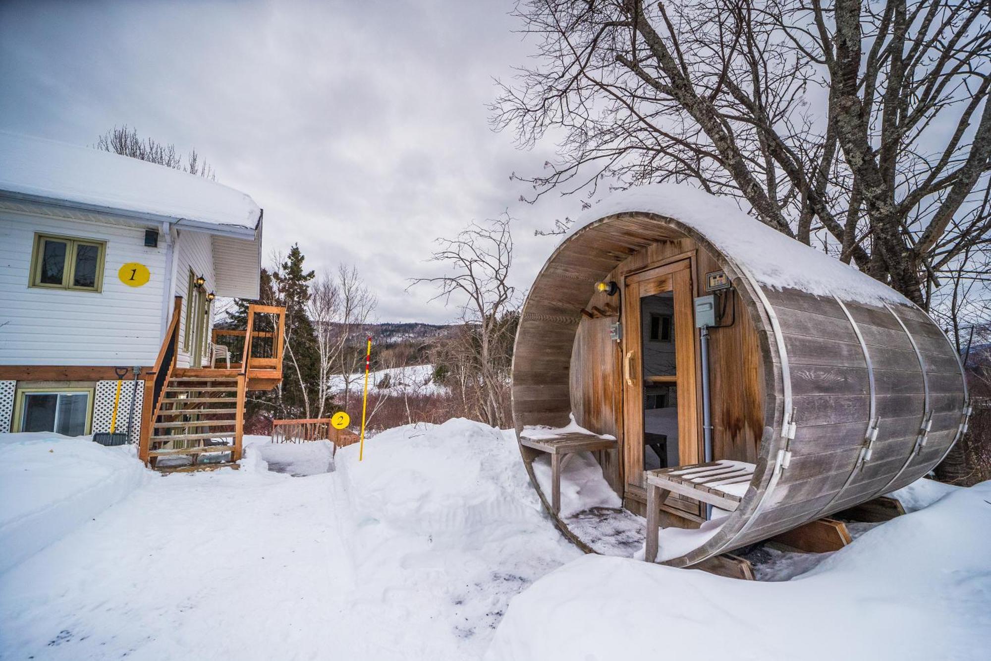 Chalets Les Chanterelles De Forillon L'Anse-au-Griffon Exterior foto