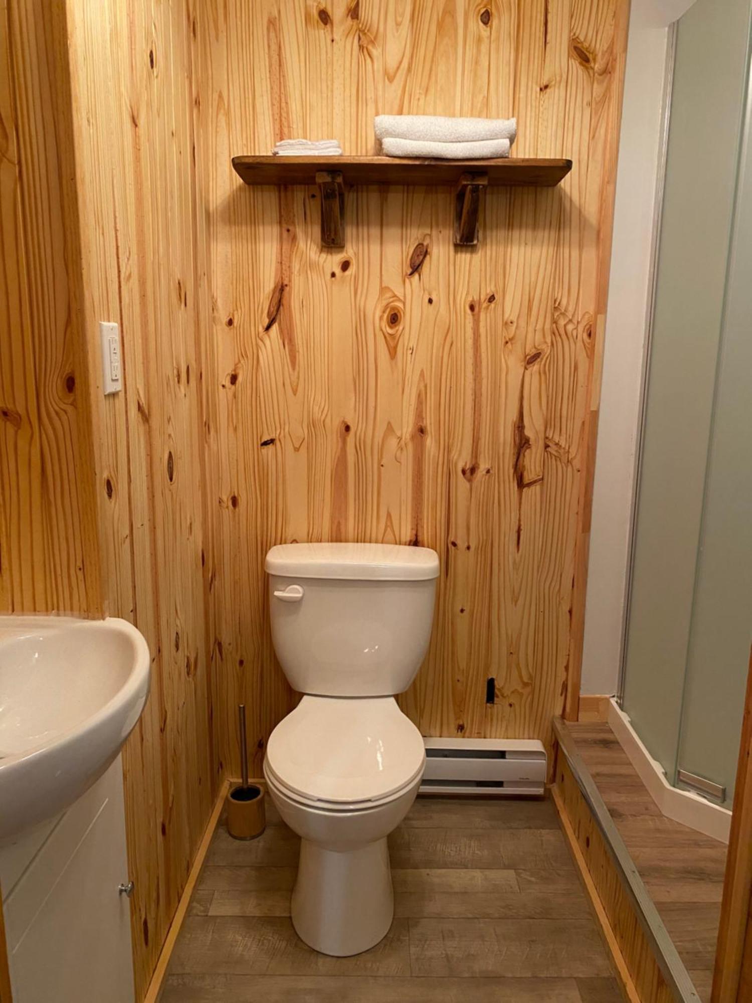 Chalets Les Chanterelles De Forillon L'Anse-au-Griffon Exterior foto
